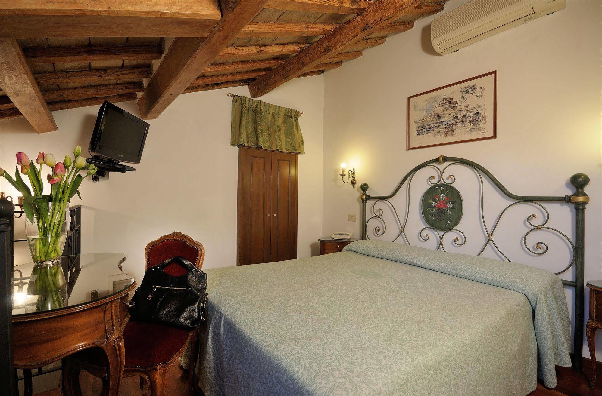 Parlamento Boutique Hotel Roma Exterior foto