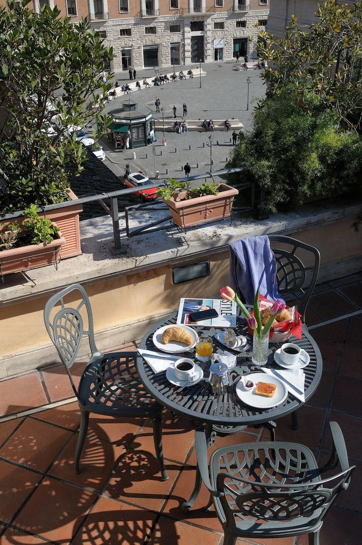 Parlamento Boutique Hotel Roma Exterior foto